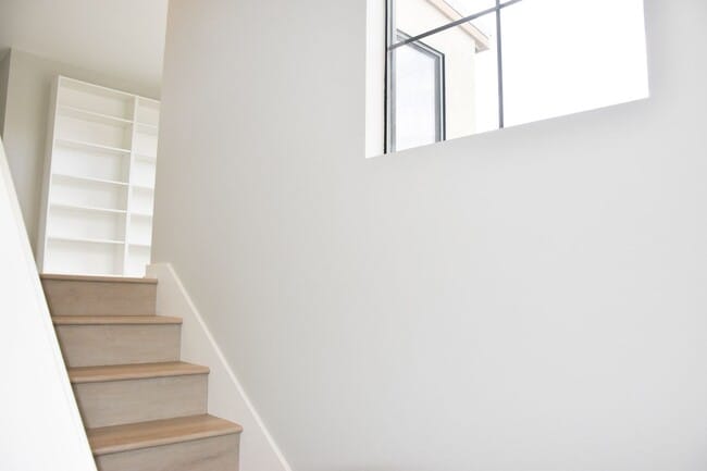 Building Photo - 507 W Maple Ave