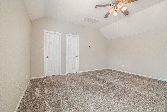 Building Photo - 139 N Hawkhurst Cir