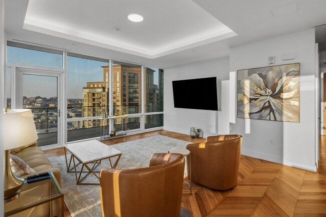 Building Photo - 300 International Drive
