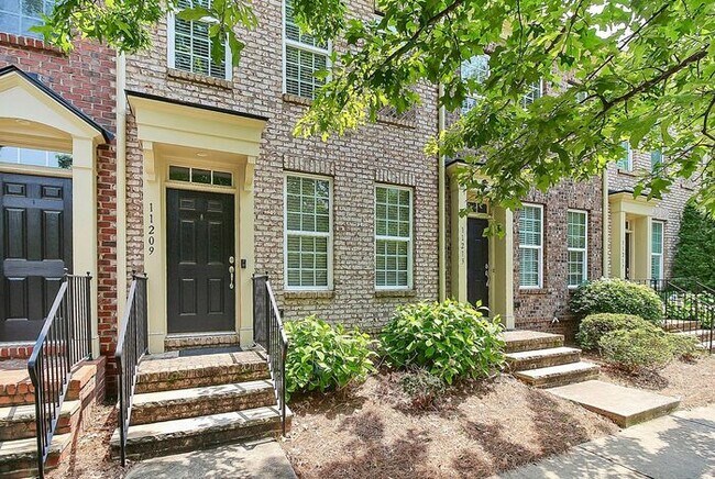 Building Photo - 2BD/2.5BA Townhome w/ ADDITIONAL LOFT in Market Street at Cedar Walk!