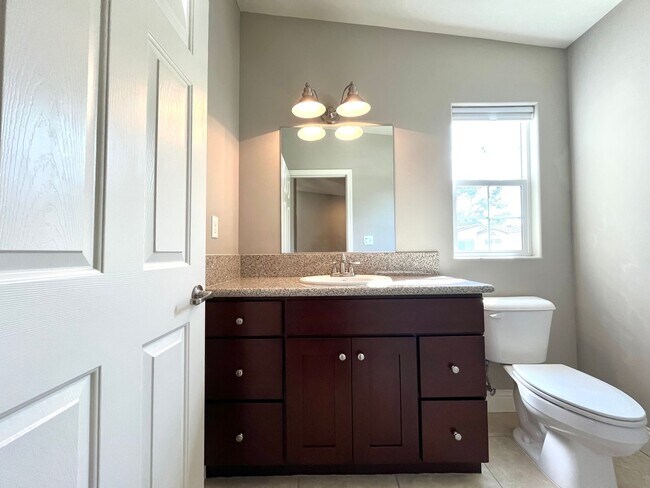 Building Photo - 267 Via las Casitas