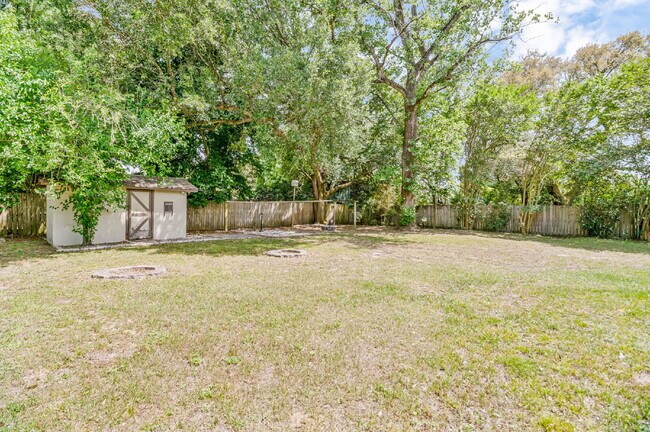 Building Photo - Charming 4 Bedroom Pensacola Rental in a Convenient Location!