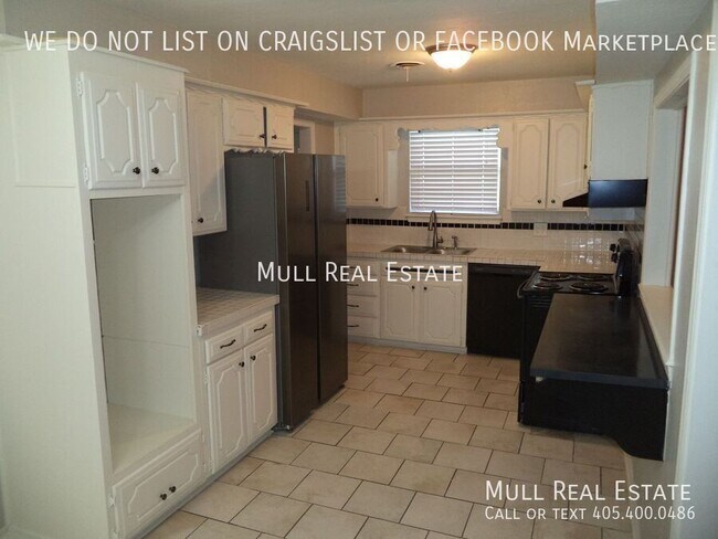 Building Photo - 7828 S Youngs Blvd