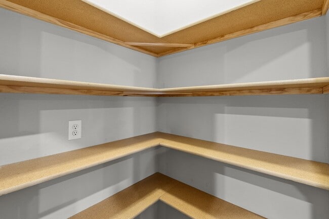 Building Photo - 3619 W 45th St S