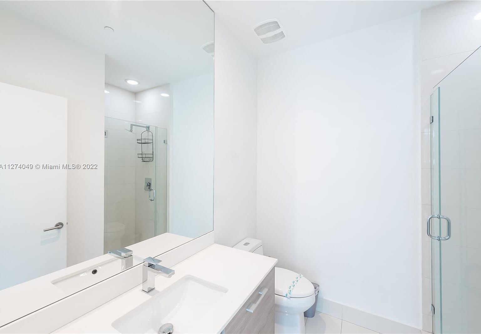 Building Photo - 1300 S Miami Ave