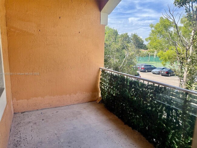Building Photo - 6976 SW 39th St