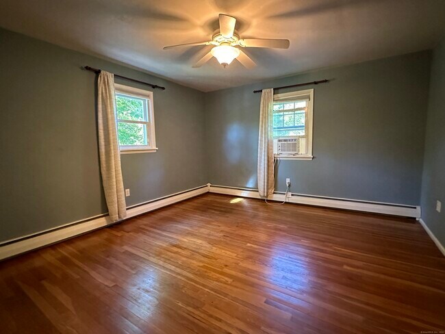 Building Photo - 148 Flanders Rd