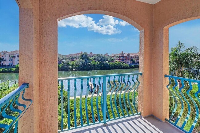 Building Photo - 2749 Via Cipriani