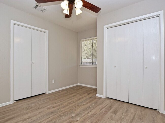 Building Photo - Berkett Drive