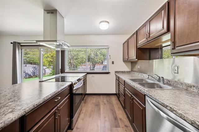 Building Photo - 729 Via Altos