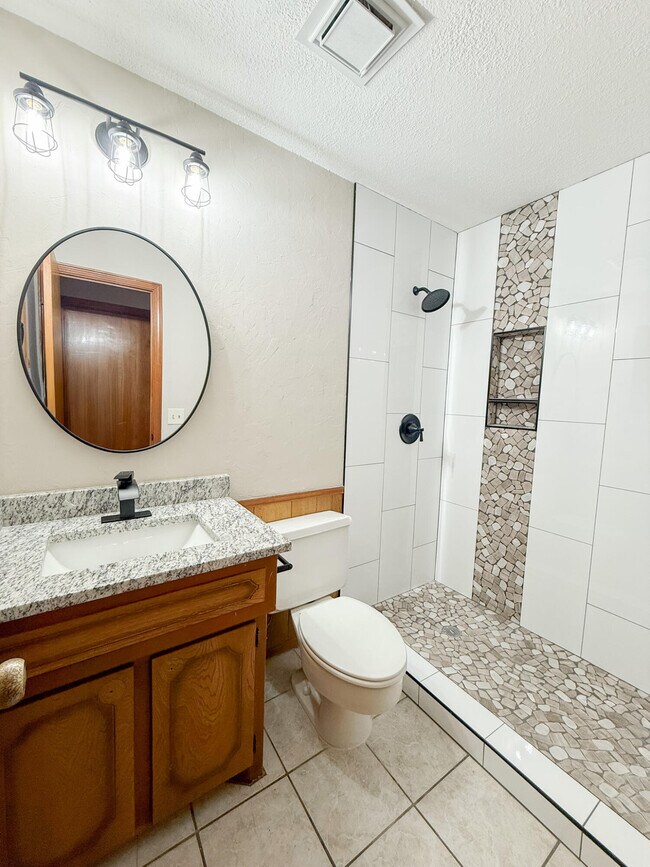 Building Photo - 5113 71st St