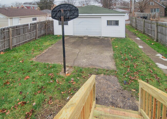 Building Photo - 12123 S Lafayette Ave