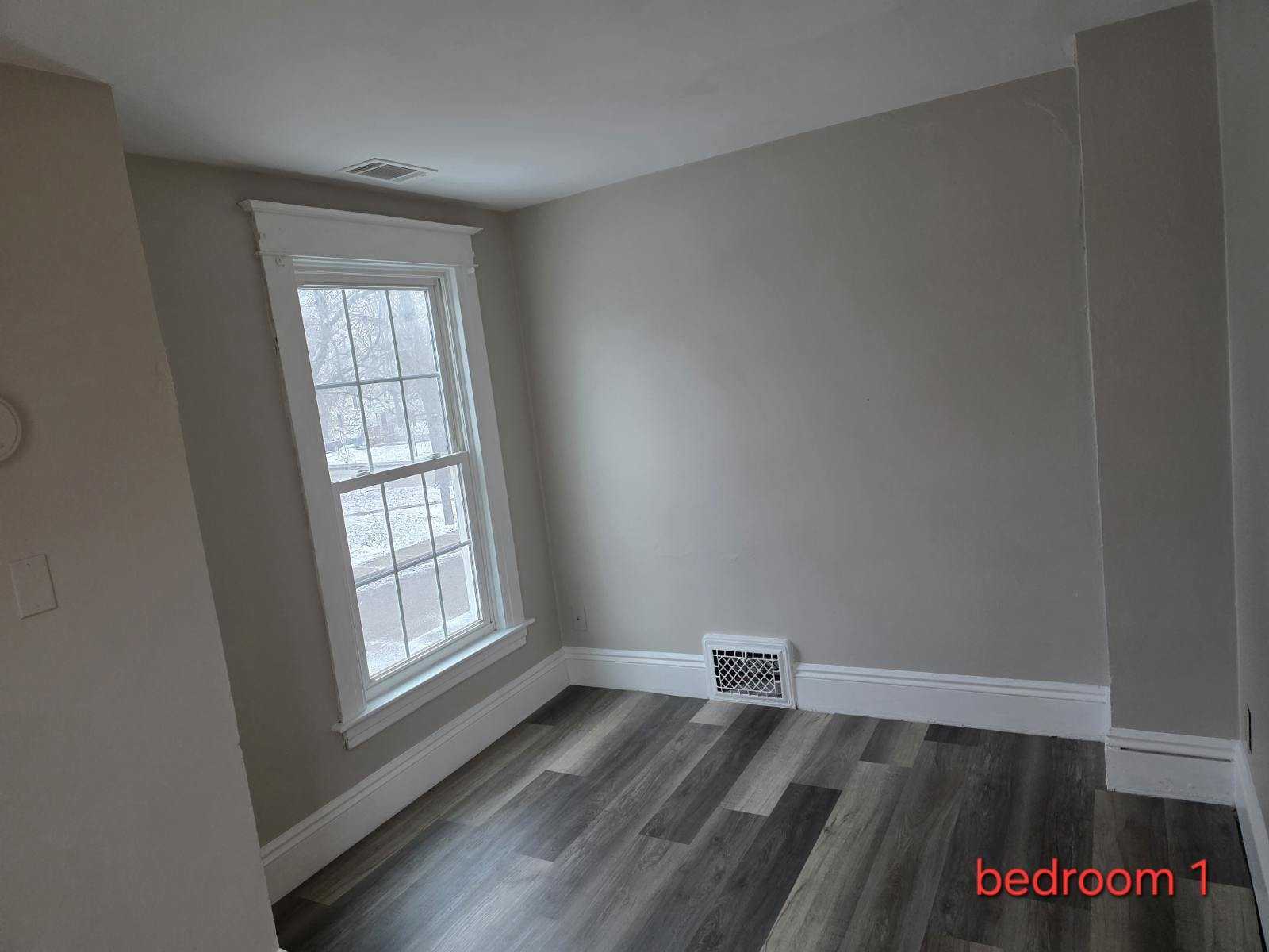 Building Photo - 1332 Poplar Pl