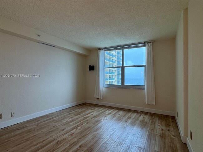 Building Photo - 2501 S Ocean Dr