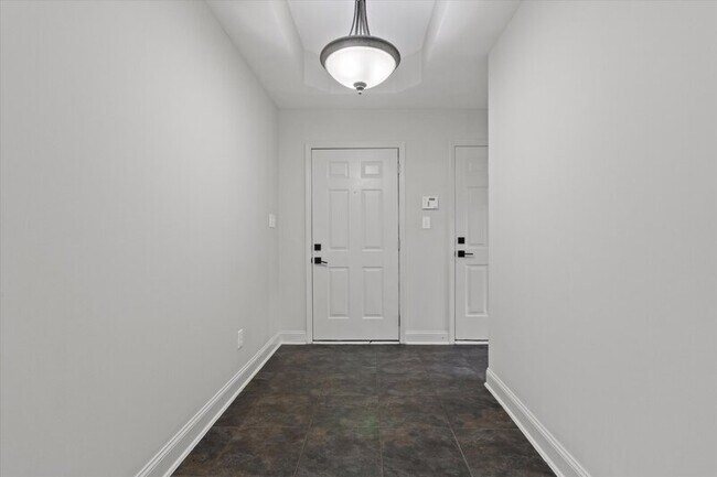 Building Photo - 210 Fields Pond Dr