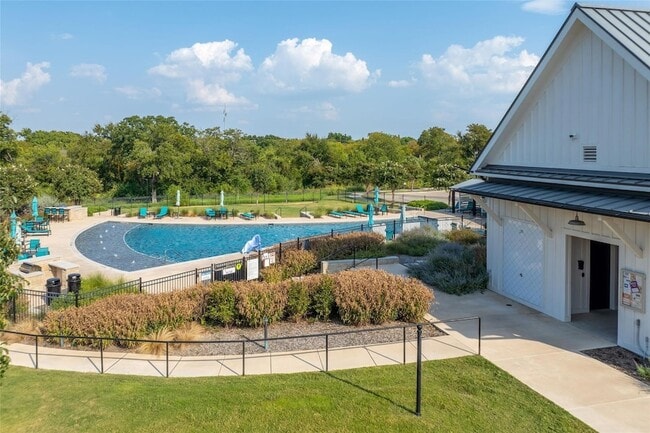 Building Photo - 2634 Dodson St