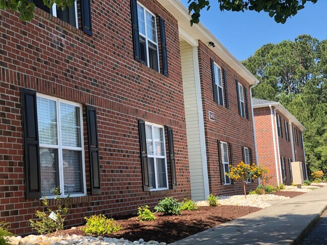 Building Photo - One bedroom apartment available now