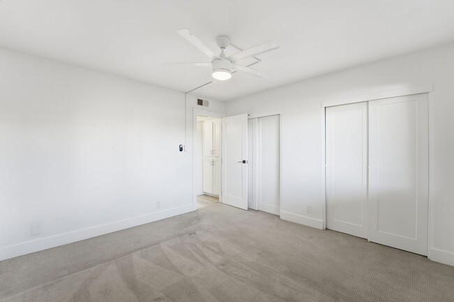 Building Photo - Beautiful 2-bedroom, 2-bathroom home nestled in the vibrant heart of Scottsdale. ALL UTILITIES IN...