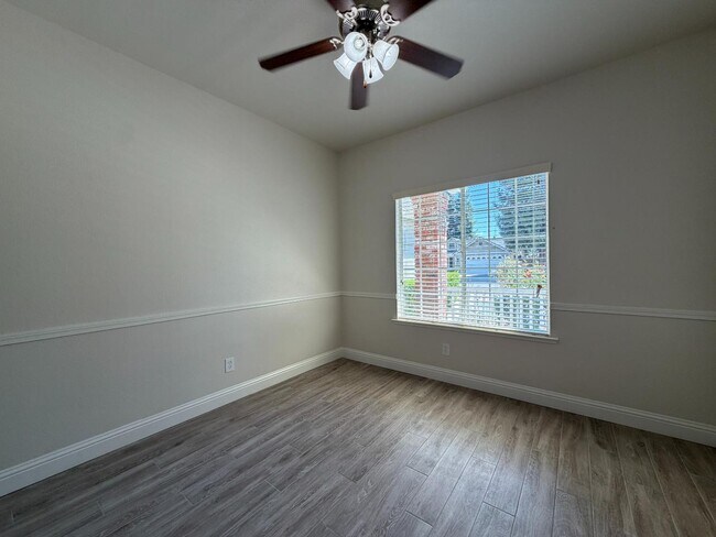 Building Photo - 2128 E St Andrew Dr