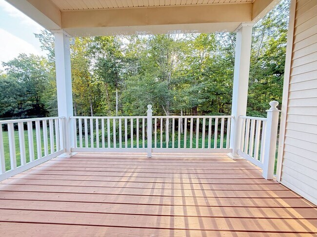 Building Photo - 3145 Pine Valley Way
