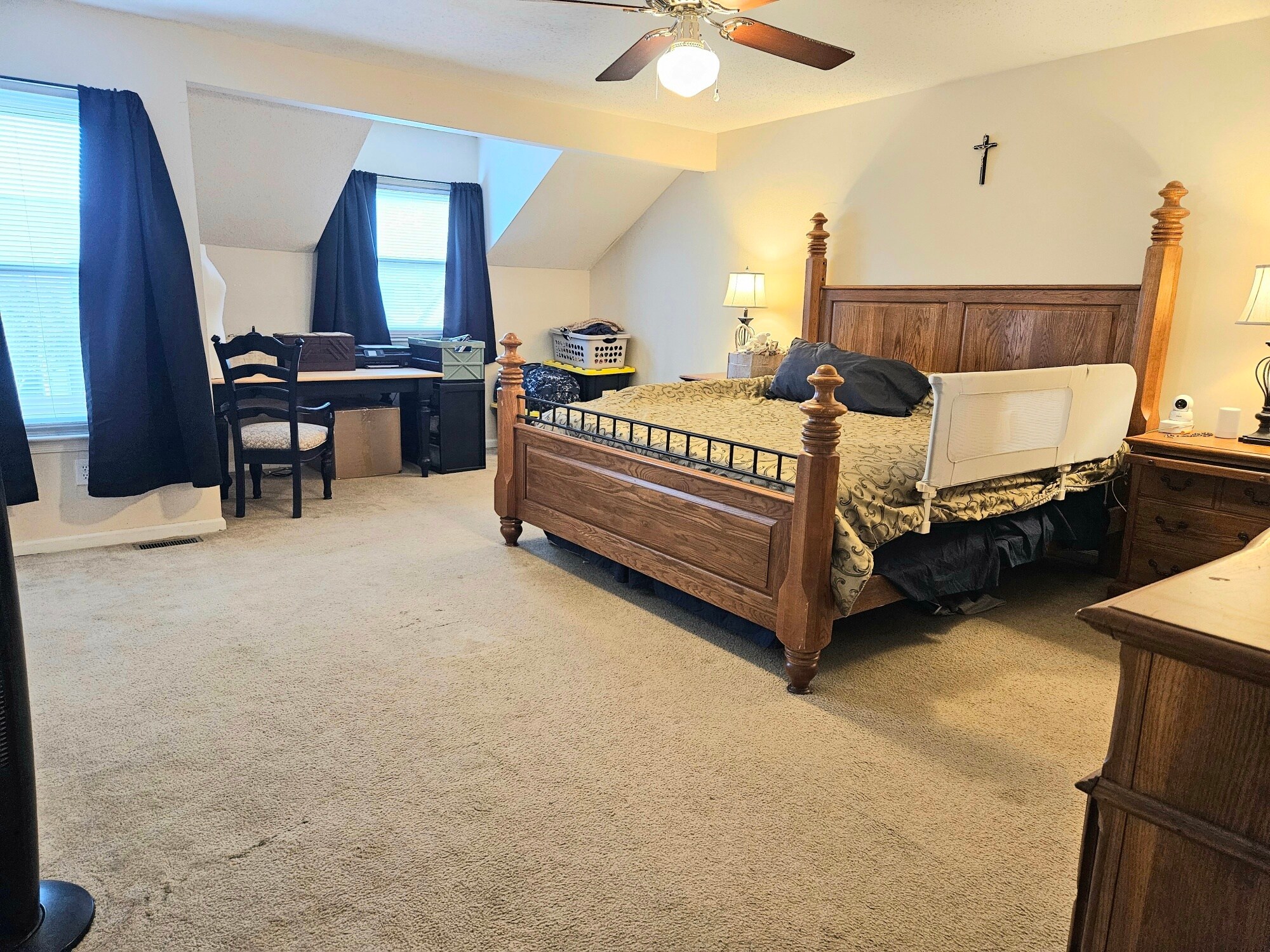 Master Bedroom is HUGE - 4721 Eldon Ct