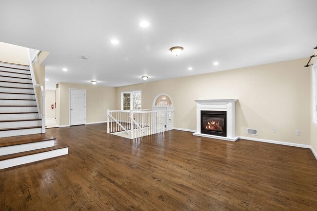 Building Photo - 12 Liberty Ct.