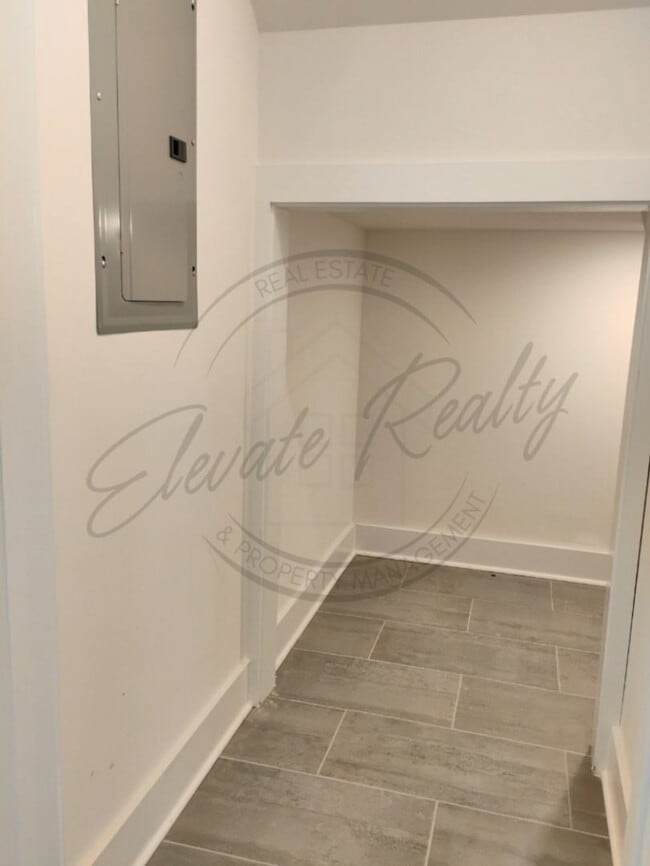 Building Photo - ON SPECIAL! THIS PROPERTY HAS 1/2 OFF THE ...