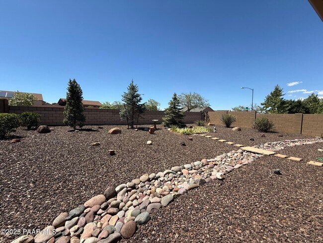 Building Photo - 4678 Edgemont Rd