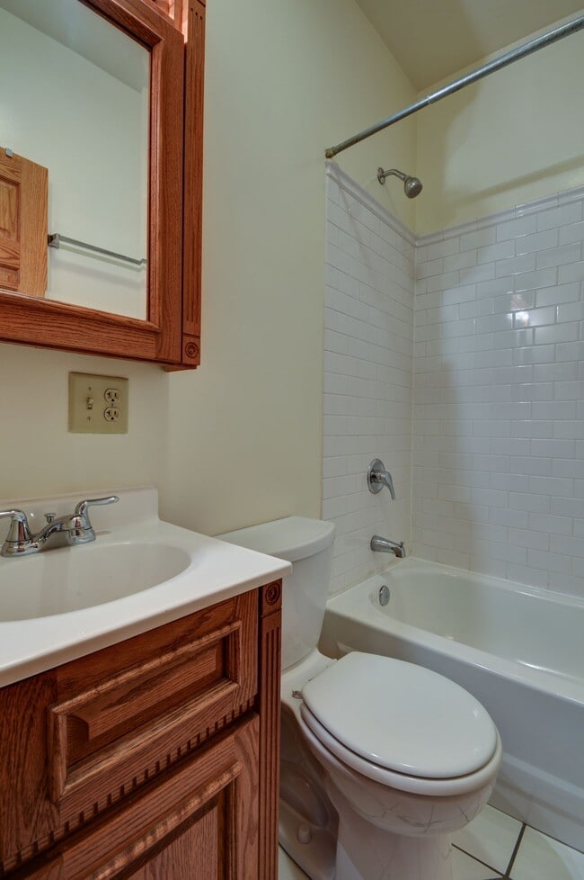 Floorplan - 2748 N. Lincoln