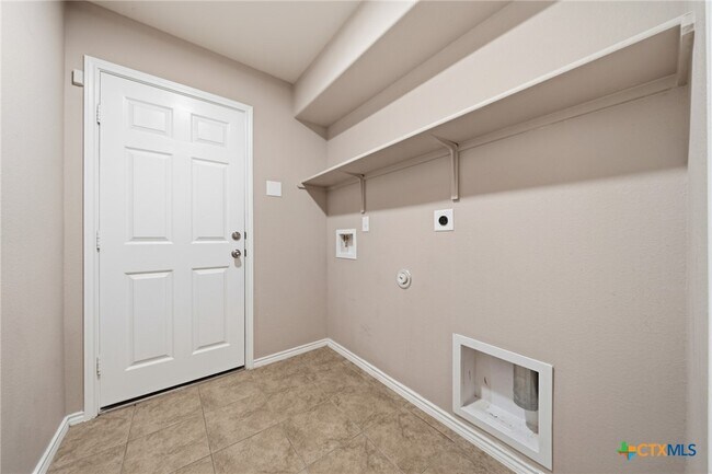 Building Photo - 9611 Fratelli Court