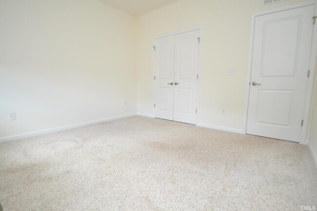 Building Photo - 5405 Cambridgeshire Loop