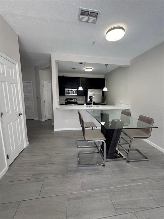 Building Photo - 1212 S Hiawassee Rd