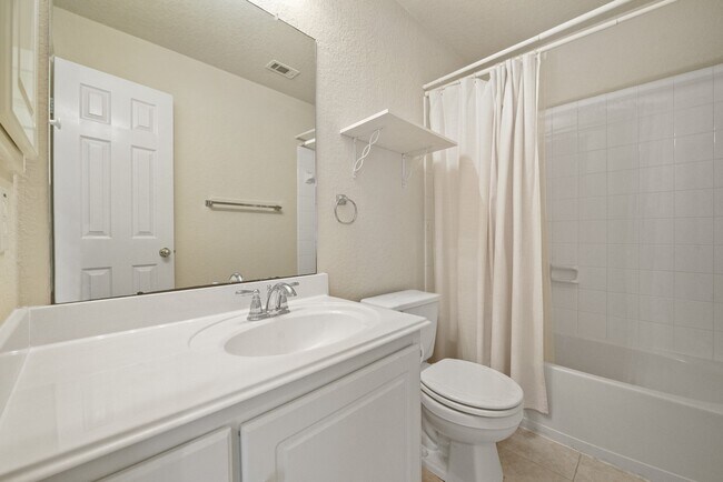 Building Photo - 146 S Veranda Ridge Dr
