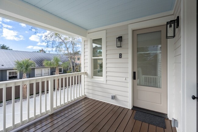 Building Photo - 171 Cordova St