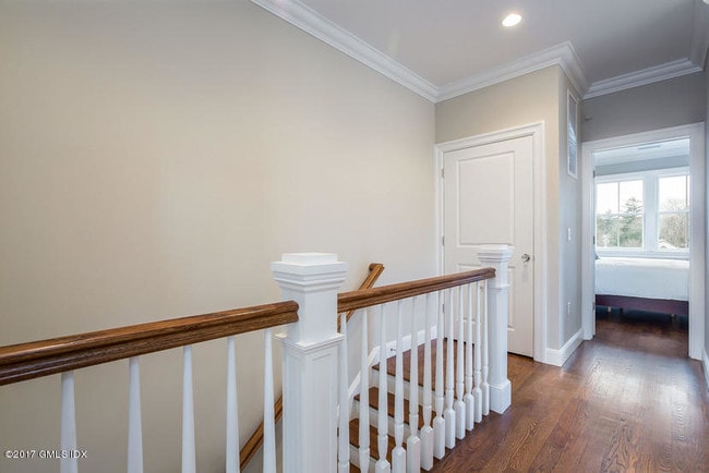 Building Photo - 52 Brookside Dr