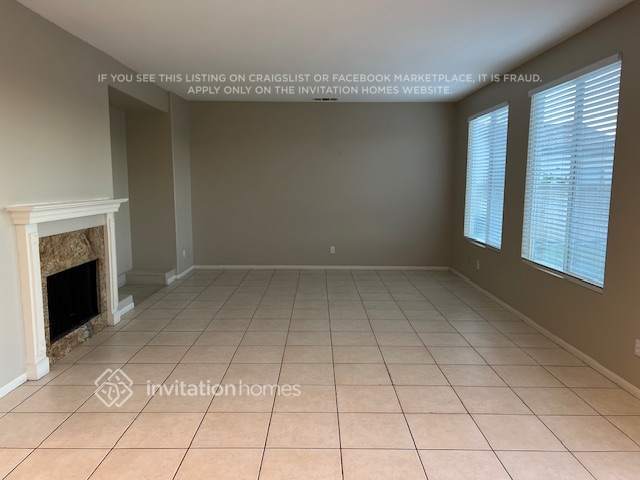 Building Photo - 3813 Holly Springs Dr