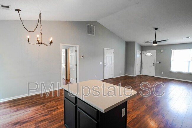 Building Photo - 1901 Country Apple Ct