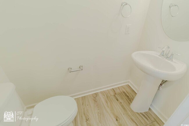 Building Photo - 115 Crescent Wy