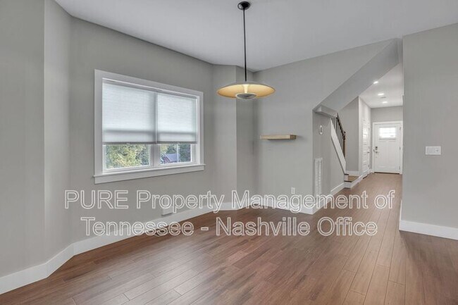 Building Photo - 3212A Lincoln Ave