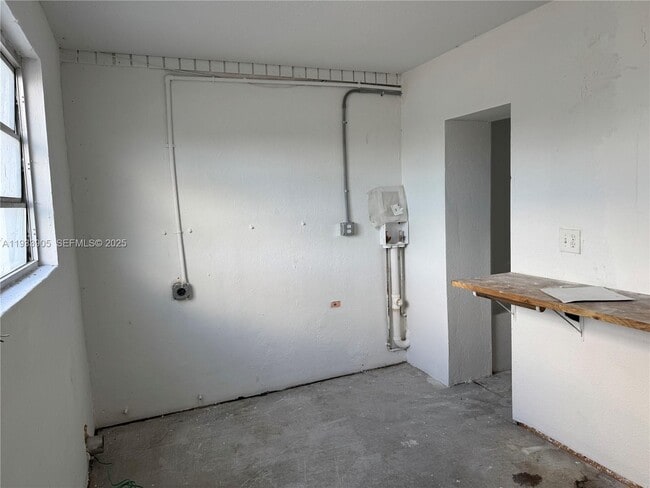 Building Photo - 17205 SW 109th Ct