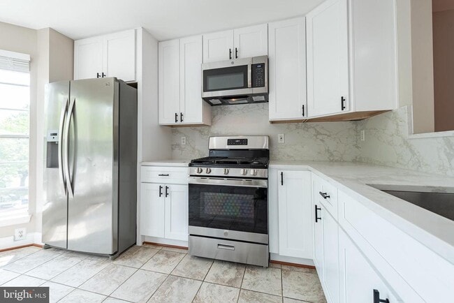 Building Photo - 6209 Deep River Canyon
