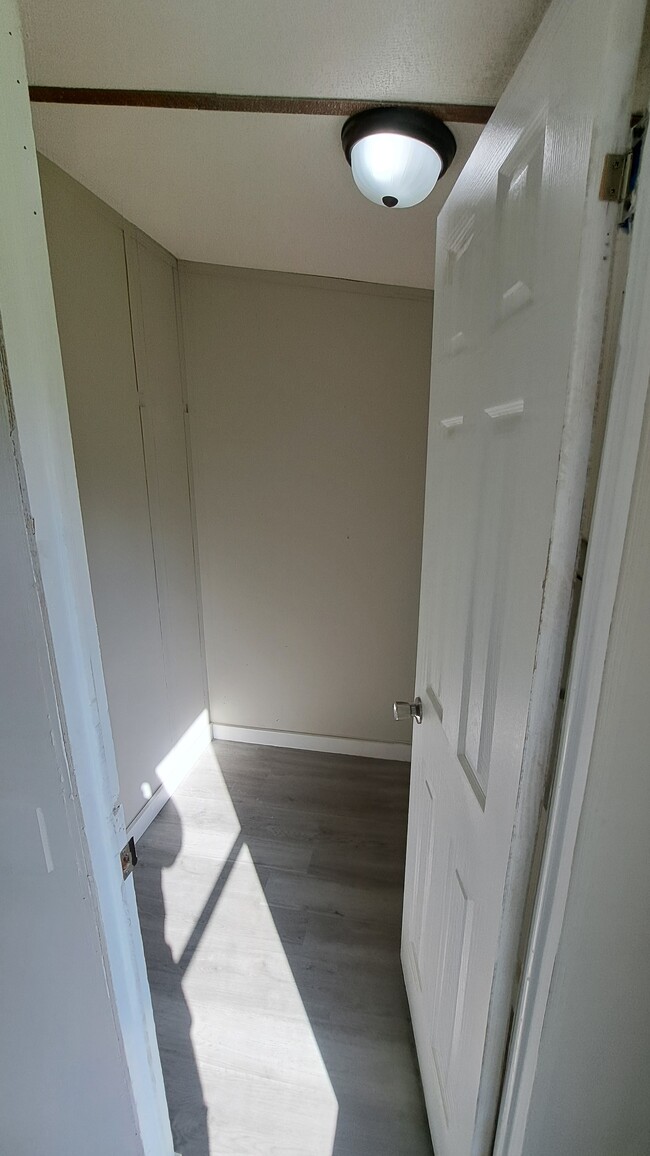 Building Photo - 113 Novits Nook Ct