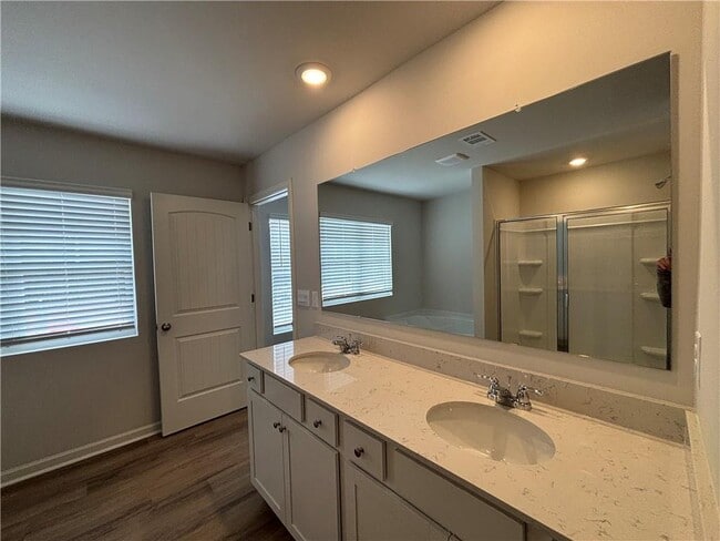 Building Photo - 6652 Parson St