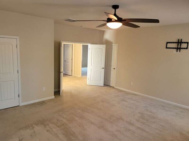 Building Photo - 509 Ackerman Ln