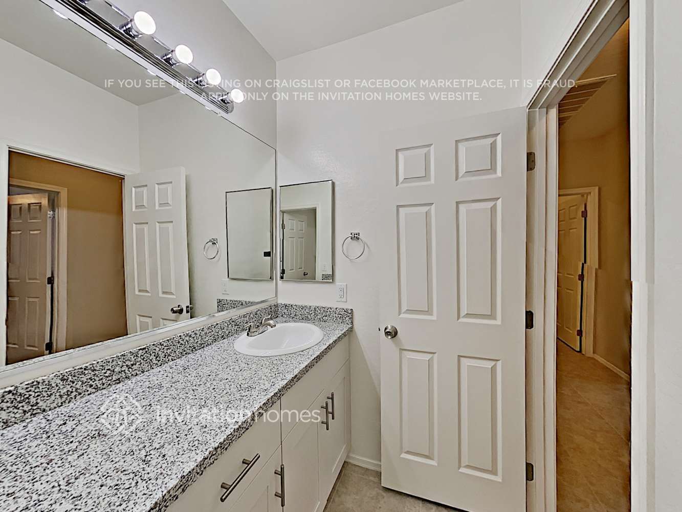 Building Photo - 15206 W Port Royale Ln