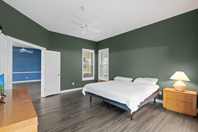 Building Photo - 582 Montevina Dr