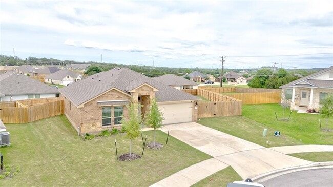 Building Photo - 1317 Cesarina St