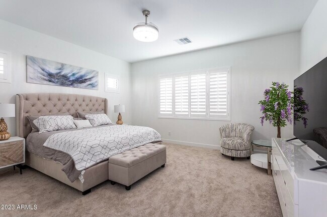 Building Photo - 8543 W Palo Verde Dr