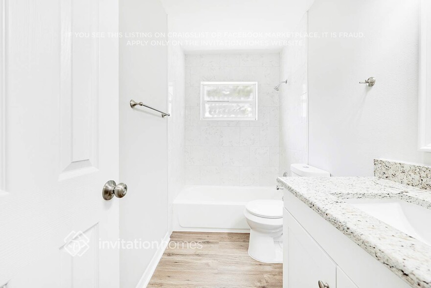 Building Photo - 5506 Perrine Dr