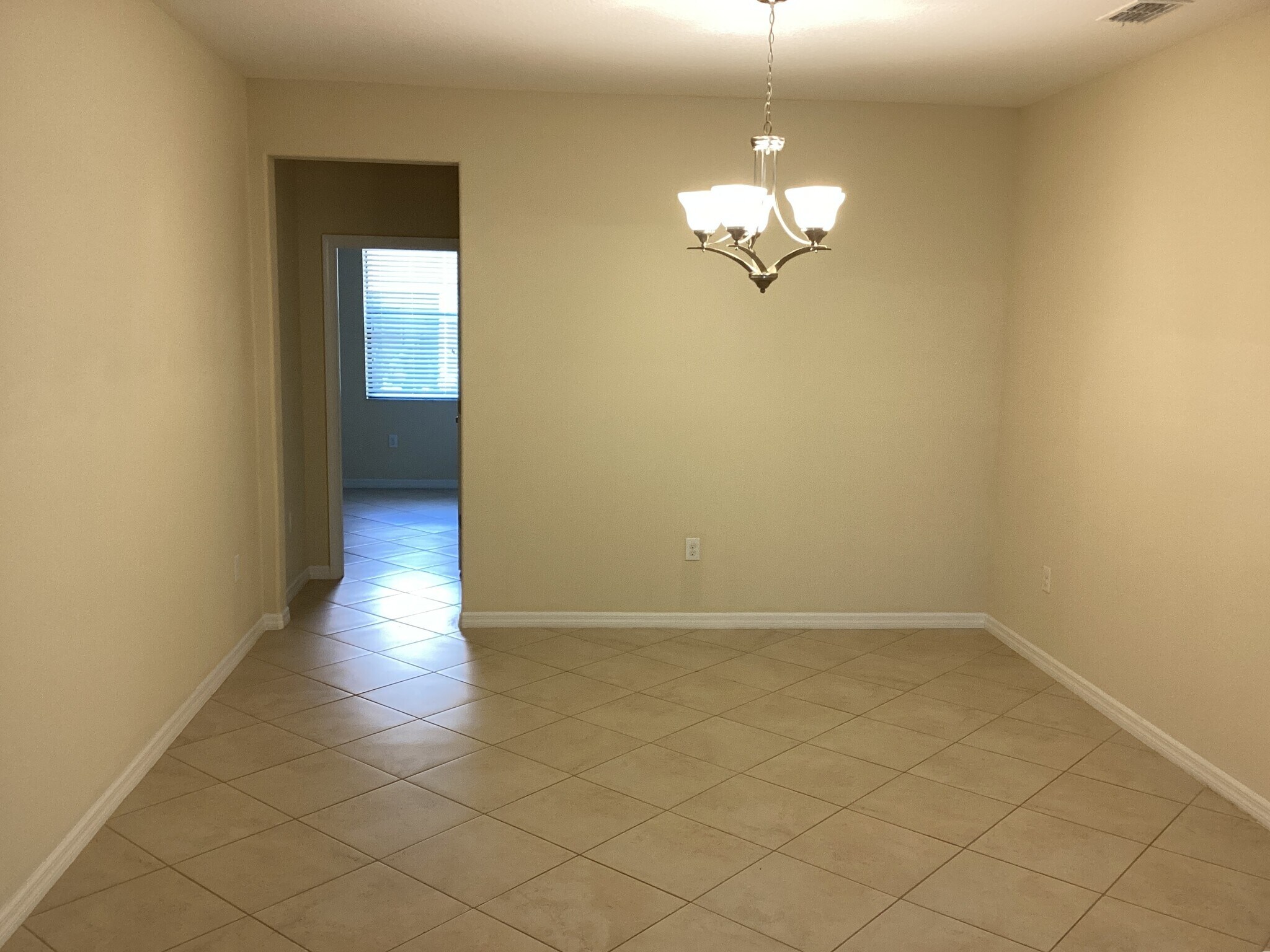 Building Photo - 13418 White Sapphire Rd